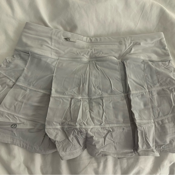 lululemon athletica Gray Skirt - Picture 2 of 3